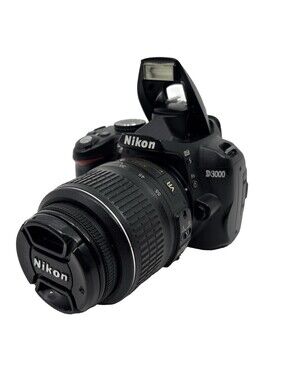 Nikon D3000 10.2MP 18-55mm f/3.5-5.6G AF-S DX VR Nikkor DSLR Camera Tested